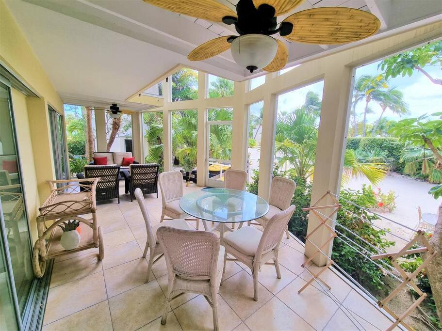 Island House # 9 Apartment Driftwood Village Exterior foto