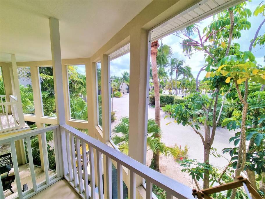 Island House # 9 Apartment Driftwood Village Exterior foto